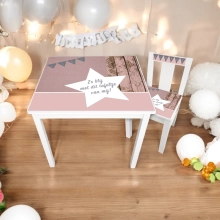 kindertafel en stoel zo blij