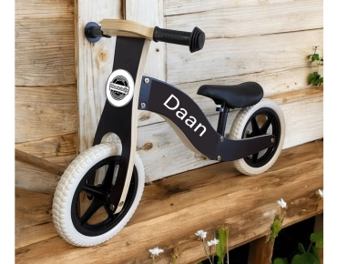 Loopfiets blck met naam en bedrijfslogo
