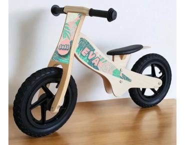 loopfiets 3 jaar bladeren