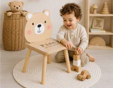 houten kinderstoeltje